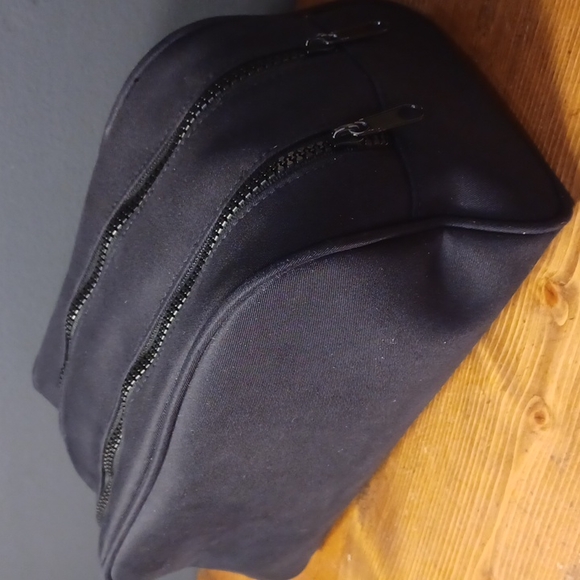 Chanel  Allure  Homme  toiletry bag - Picture 4 of 16